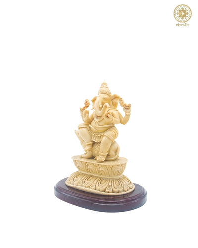 Ganesha-Statue aus Marmorstaub für die Tischdekoration
