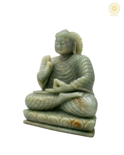 Grüner Aventurin Buddha-Statue in Vitarka Mudra für Weisheit und Frieden