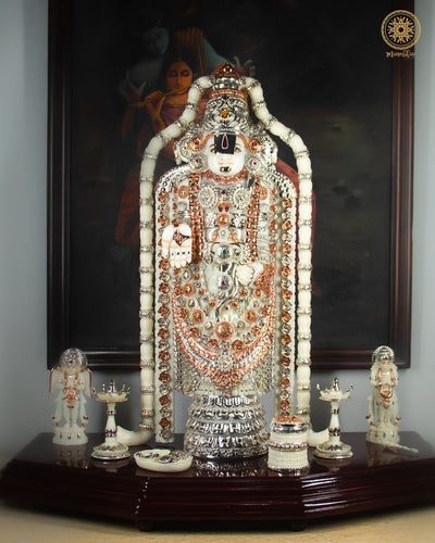 Venkateshwara-Statue mit versilbertem Schmuck | Tirupati Balaji Idol aus Marmorstaub