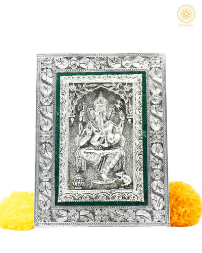 Handgefertigter Ganesha-Rahmen | Versilberte Tischplatte
