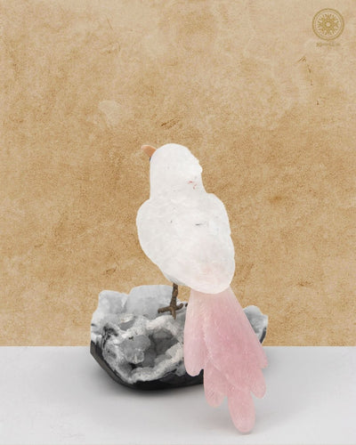 Handgeschnitzte Vogelfigur aus weißem Quarz | Luxuriöses Wohnaccessoire