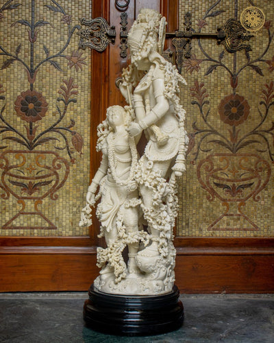 Handgefertigte Marmorstaub Radha Krishna Figur | Göttliche Statue für Heimdekoration & Puja