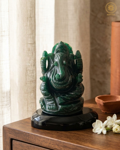 Handgeschnitzte Statue von Lord Ganesha aus grünem Aventurin | Dekorative Skulptur