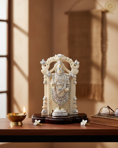 Marmorpulver Große Lord-Venkateswara-Statue mit versilbertem Schmuck